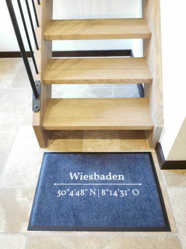 Wiesbaden Fußmatte mit Koordinaten für Wiesbadenlovers